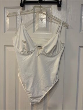 648 Popilish White Underwire One-Piece Bodysuit